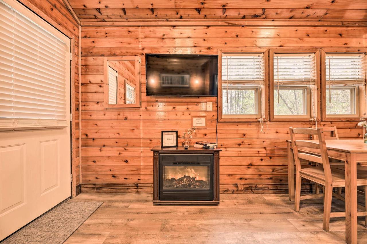 Charming New Bern Log Cabin - Pets Welcome! Экстерьер фото