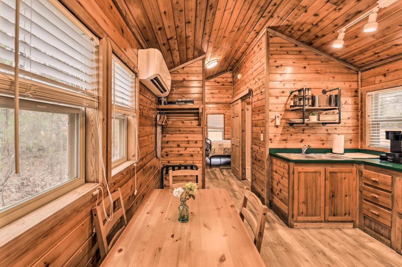 Charming New Bern Log Cabin - Pets Welcome! Экстерьер фото